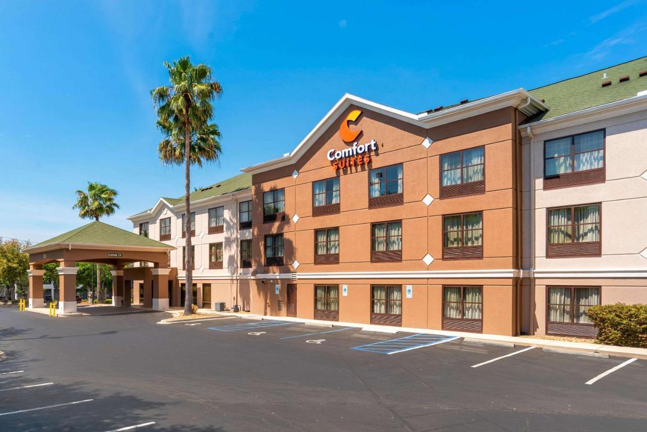 Comfort Suites Tallahassee Capitol - University Area Exterior photo