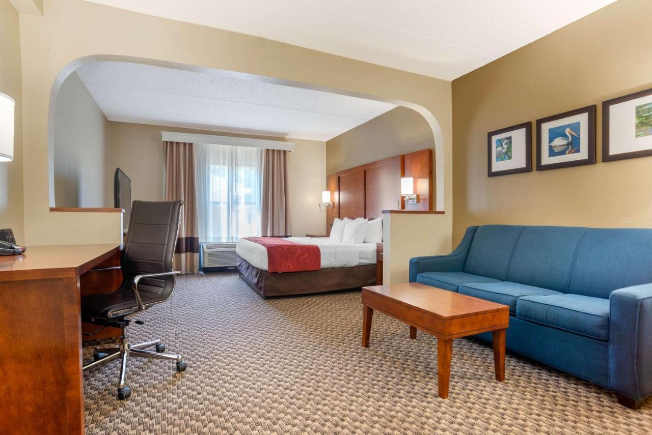 Comfort Suites Tallahassee Capitol - University Area Exterior photo