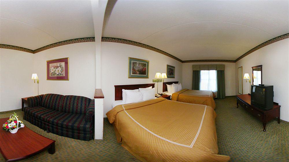 Comfort Suites Tallahassee Capitol - University Area Exterior photo